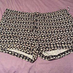 NWT Old Navy 4x ikat print soft shorts